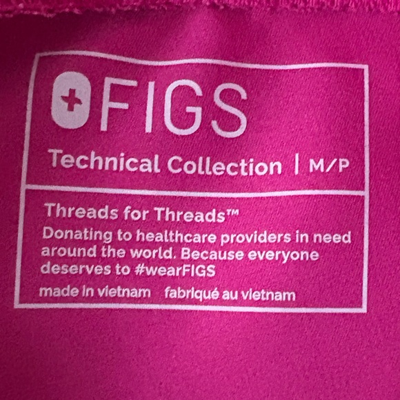 FIGS Raspberry Sorbet Scrub Set Jogger Scrub Pants & Scrub Top Size M - Picture 4 of 11